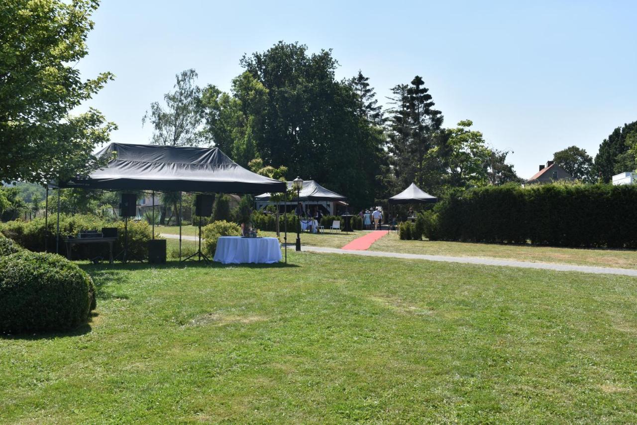 Hotel De Pupiter Kluisbergen Eksteriør bilde